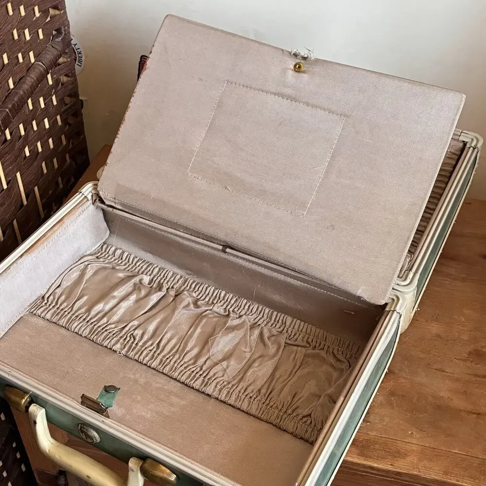 VTG 50s 60s Original Samsonite Shwayder Bros. Hard Shell Train Case Luggage